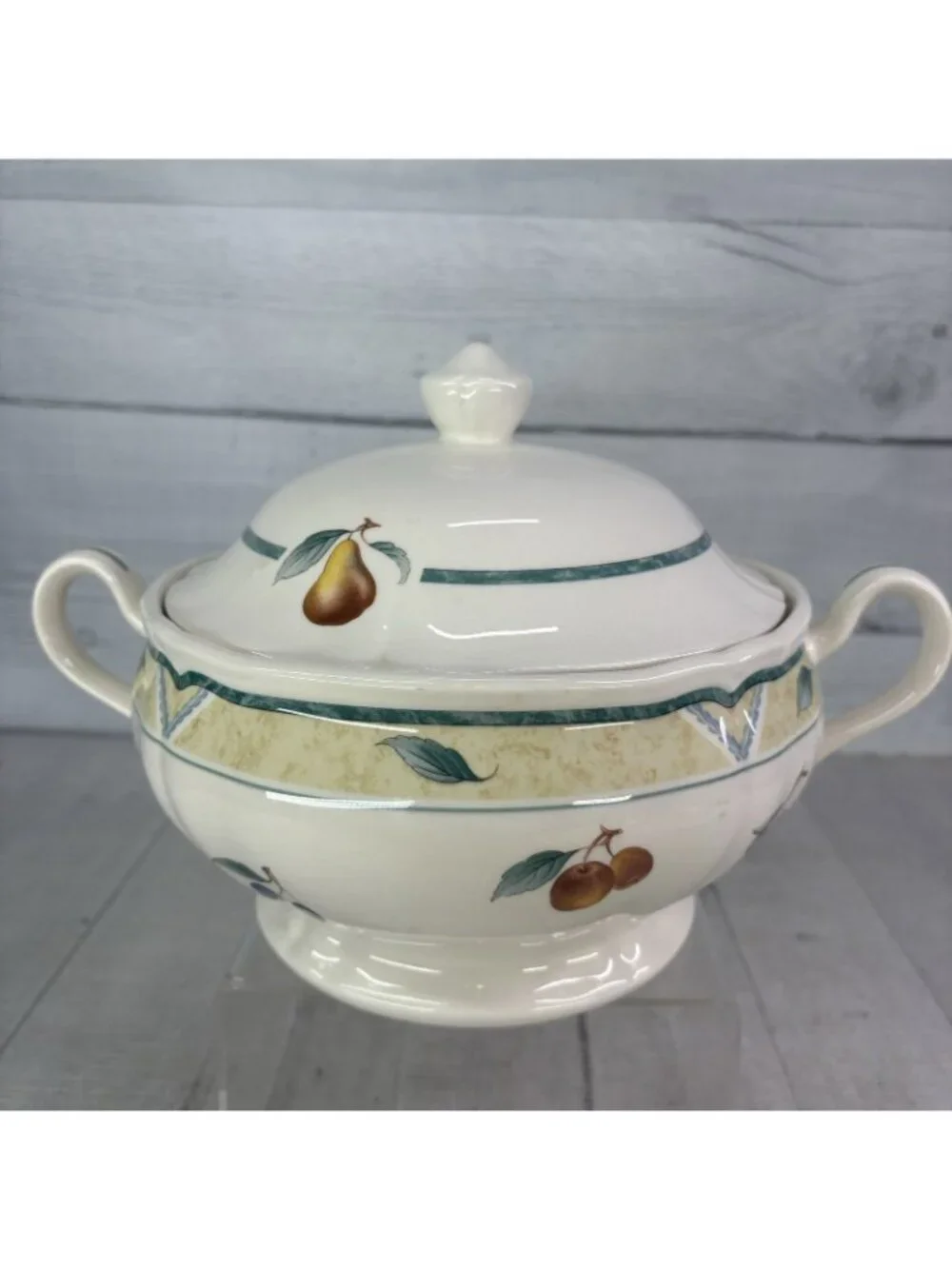 Noritake Homecraft ORCHARD SPRING Fruit Green Ireland Handle Cover Serving Bowl